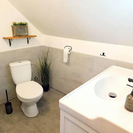 Modern Gem In Kuldiga's Old Town アパート *